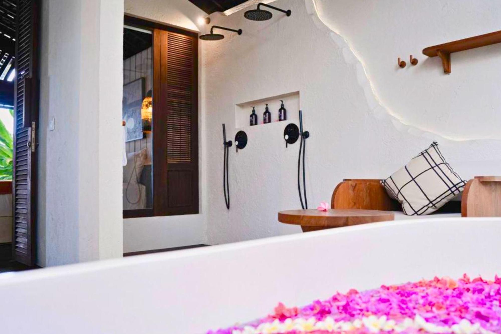 Nismara 2 Bedroom Pool Villa With Sea View Zn201 Bumbang Εξωτερικό φωτογραφία
